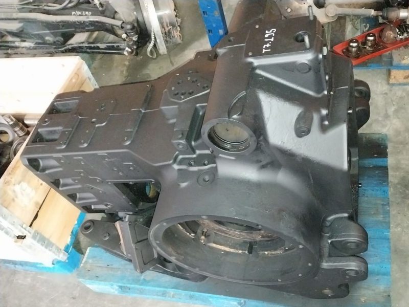 Back axle housing T7 195