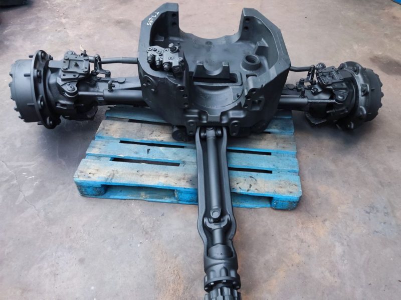 Front axle T7 195