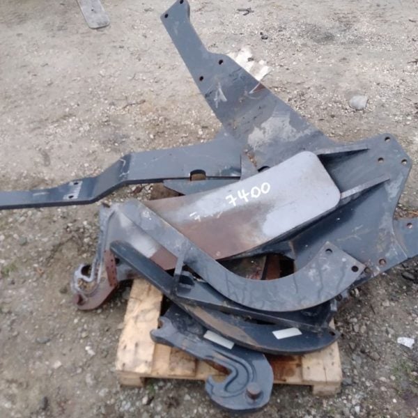 Loader frames Massey Ferguson 7400