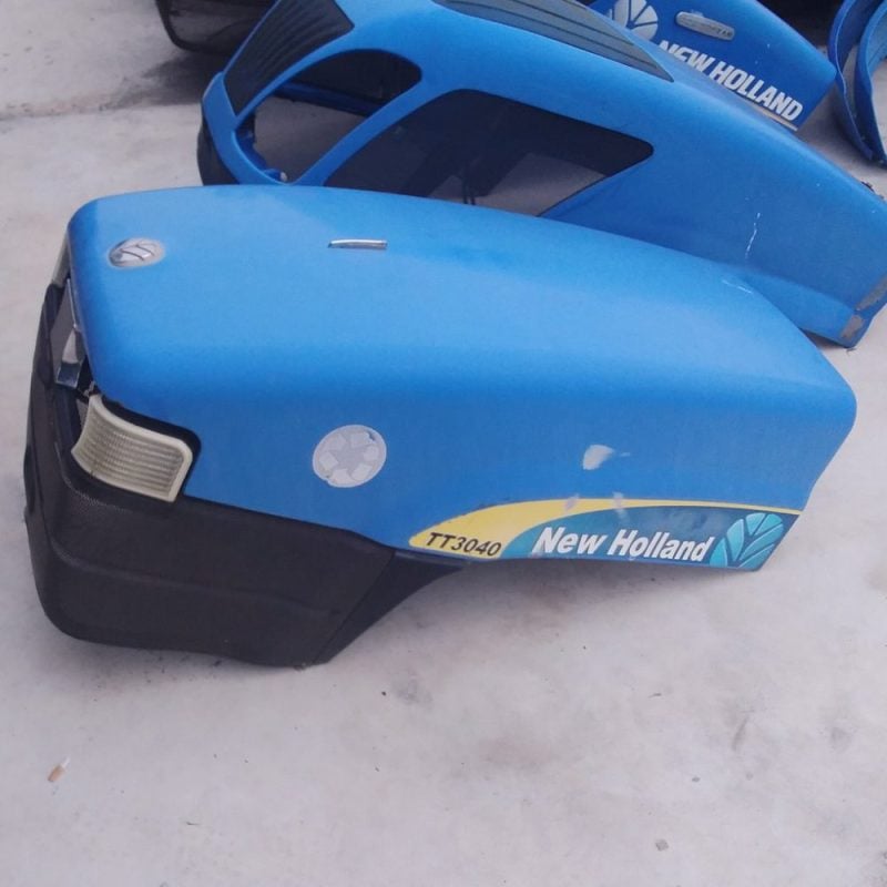Καπό New Holland TT3040 1