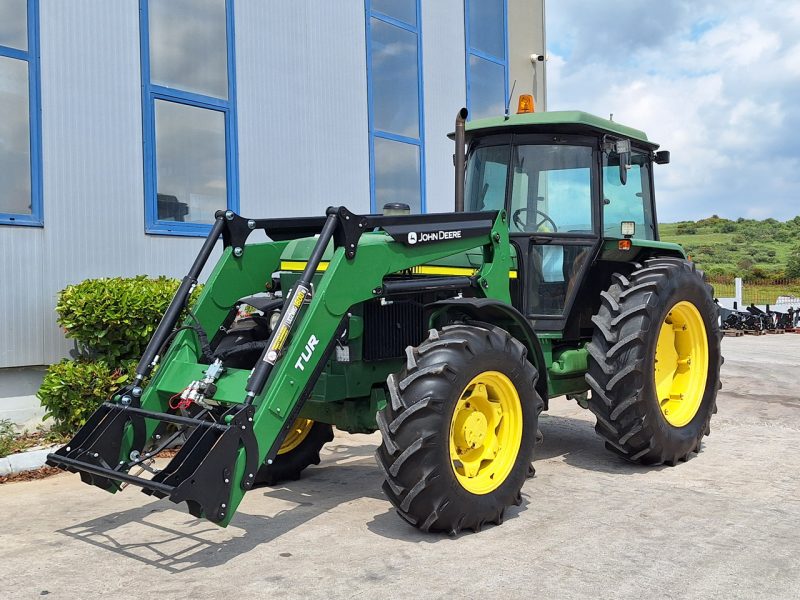 Tractor John Deere 1990 3350S 1