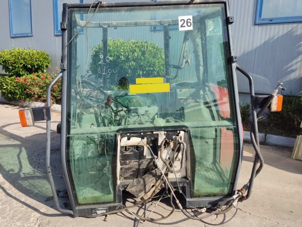 Καμπίνα Massey Ferguson 6100