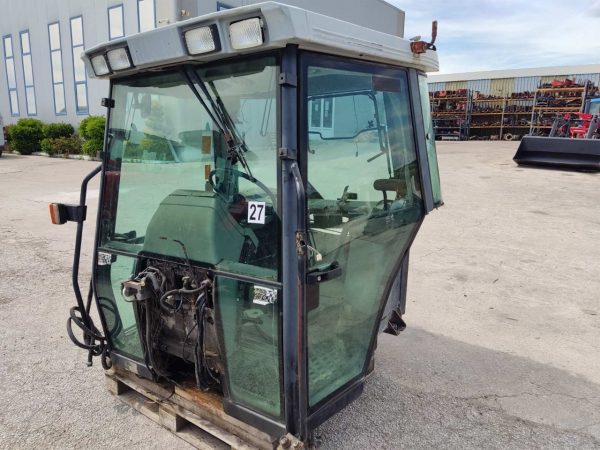 Καμπίνα Massey Ferguson 6100