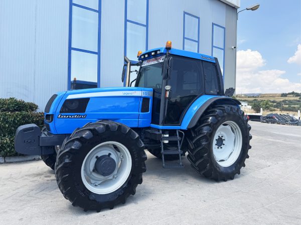 Μπλε τρακτέρ Landini Legend 105