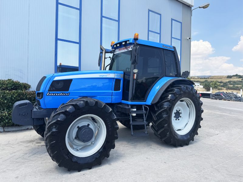 Μπλε τρακτέρ Landini Legend 105
