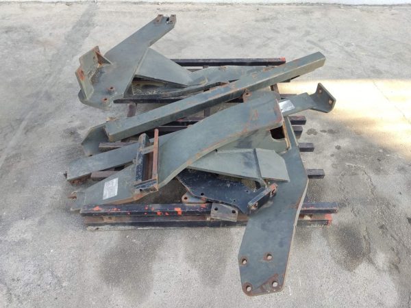 Βάσεις κουβά Massey Ferguson 6100