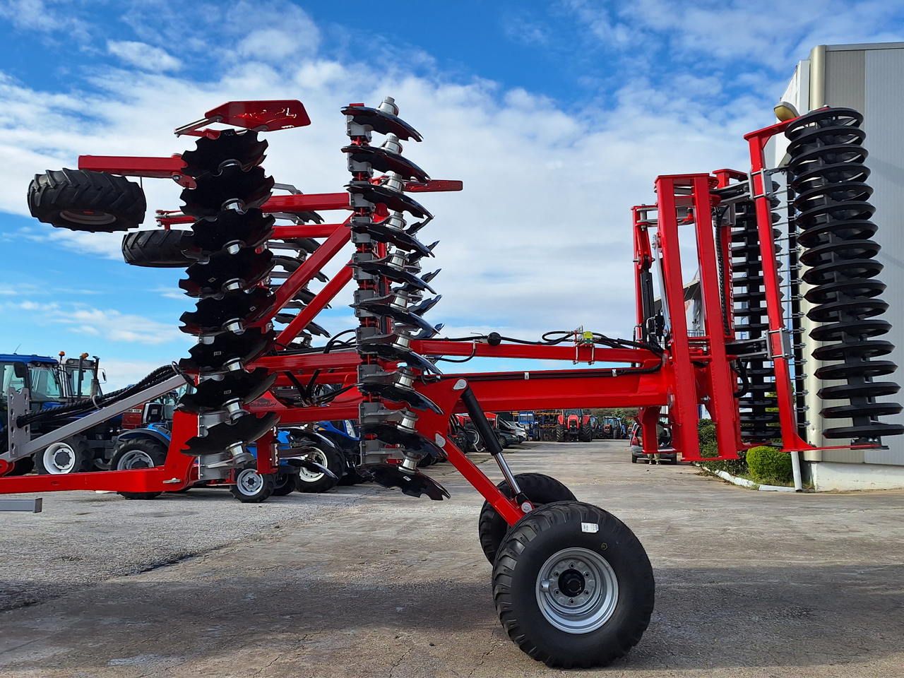 TERRA DISK Heavy-Duty Trailed 4.5 m – 32 Discs with 610 mm Disc Diameter - Image 2