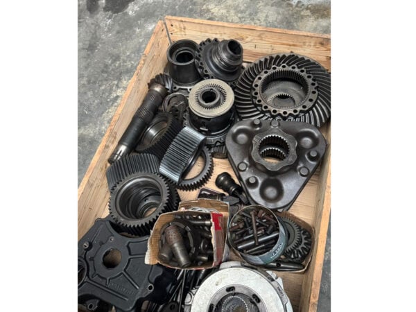 Πίσω διαφορικό, φρένα Massey Ferguson 8s.245